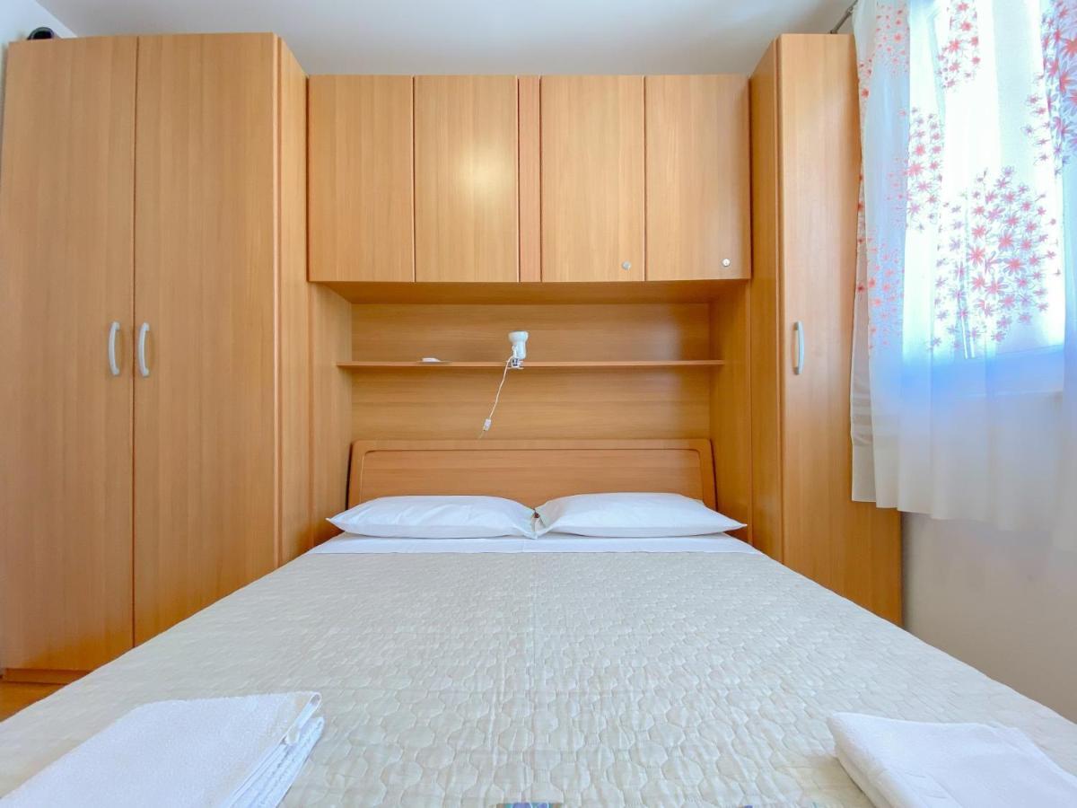 Vesna S Apartment Novigrad Istria Exterior foto
